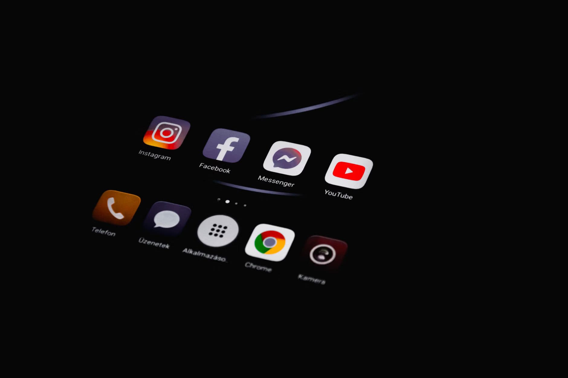 The Death of the Inbox: Why Messenger Is Replacing Email as Our Primary Digital Workspace