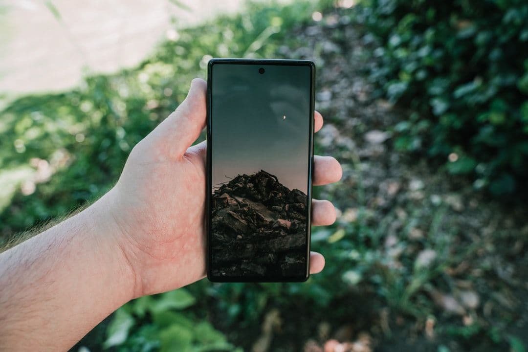 The Snapchat Renaissance: Why Gen Z is Flocking Back to Ephemeral Authenticity